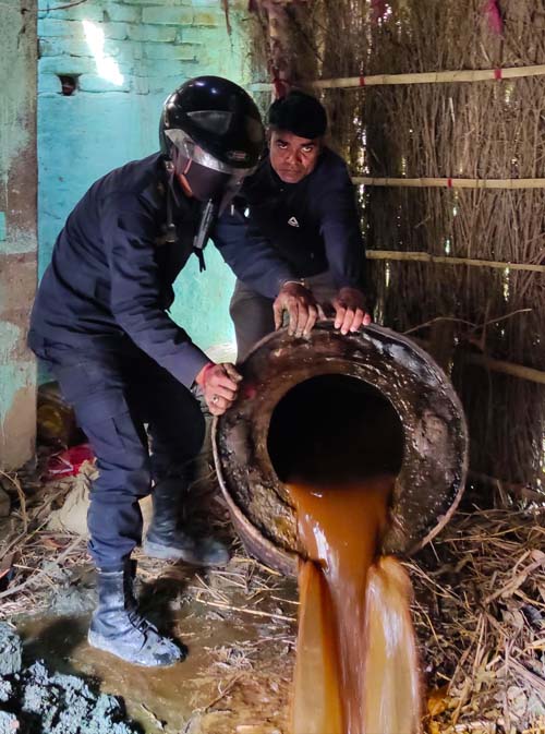 एकैदिन दुई हजार लिटर घरेलु मदिरा नष्ट