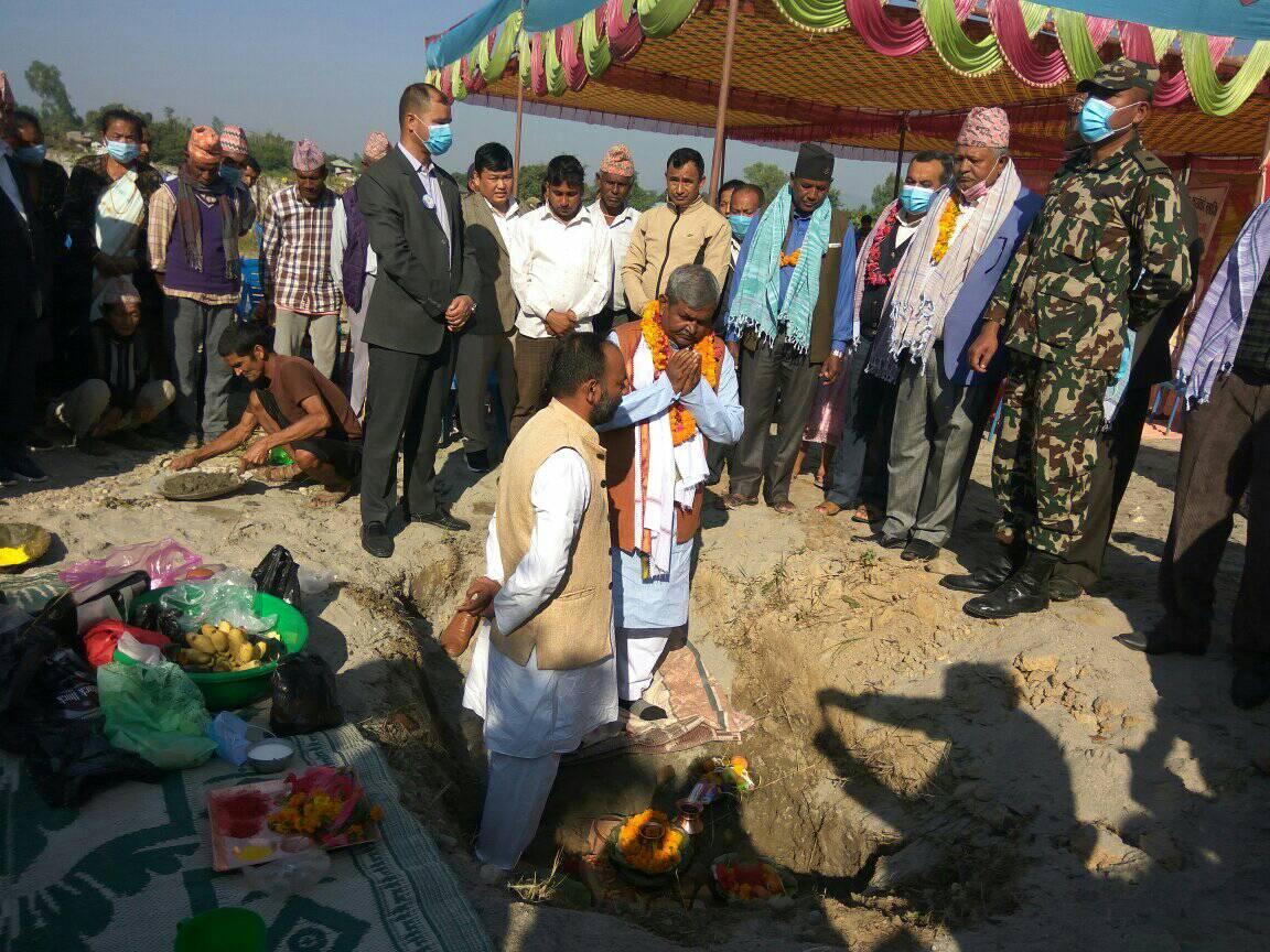 लालबन्दीमा आकस्मिक आश्रय भवन, श्रममन्त्रीद्वारा शिलान्यास