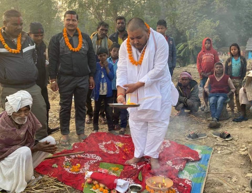 बसबरिया र धनकौलमा बन्ने जनता आवासको प्रदेश सांसद सिंहद्वारा शिलान्यास