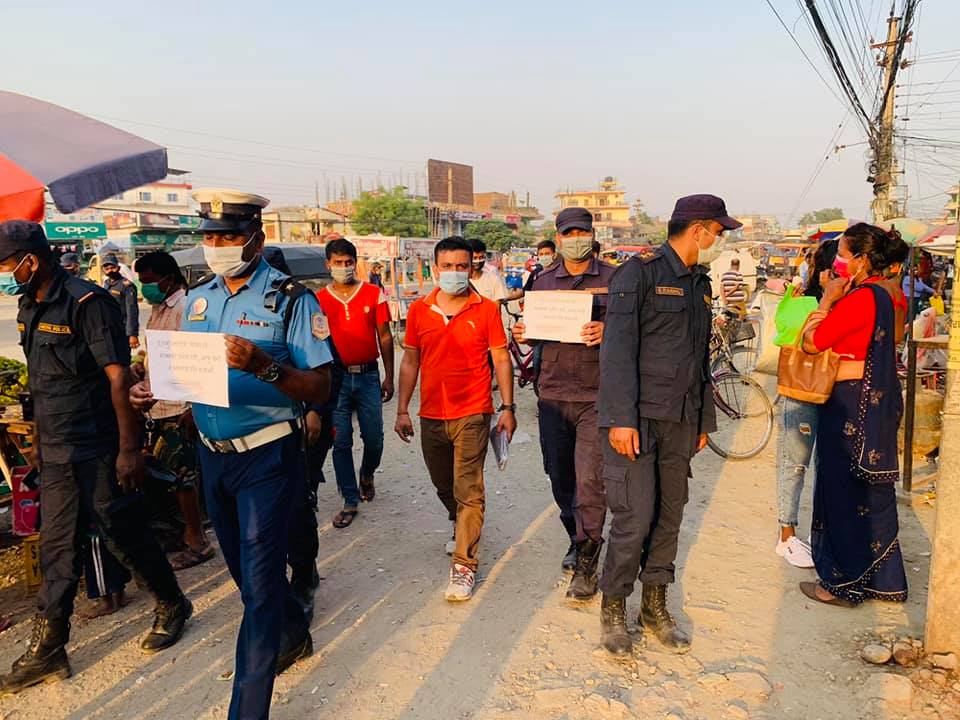 लालबन्दीमा ‘तपाईको मास्क खोई’ अभियान प्रभावकारी, अधिकांशले मास्क लगाउन थाले