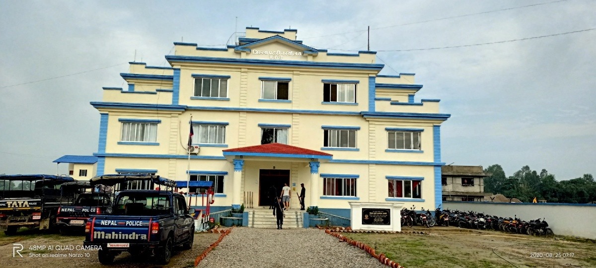 सर्लाहीका डीएसपी सहित ७ जना प्रहरी पुरस्कृत