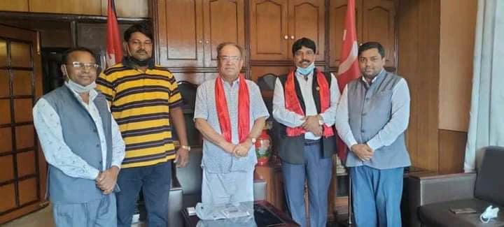 माओवादीमै फर्किए शिवपुजन, प्रचण्डद्वारा स्वागत