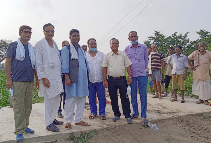 कांग्रेसीद्वारा भारतीय सीमादेखि हरिवन हुँदै मदन भण्डारी लोकमार्ग जोड्ने सडक स्तरोन्नतीको पहल