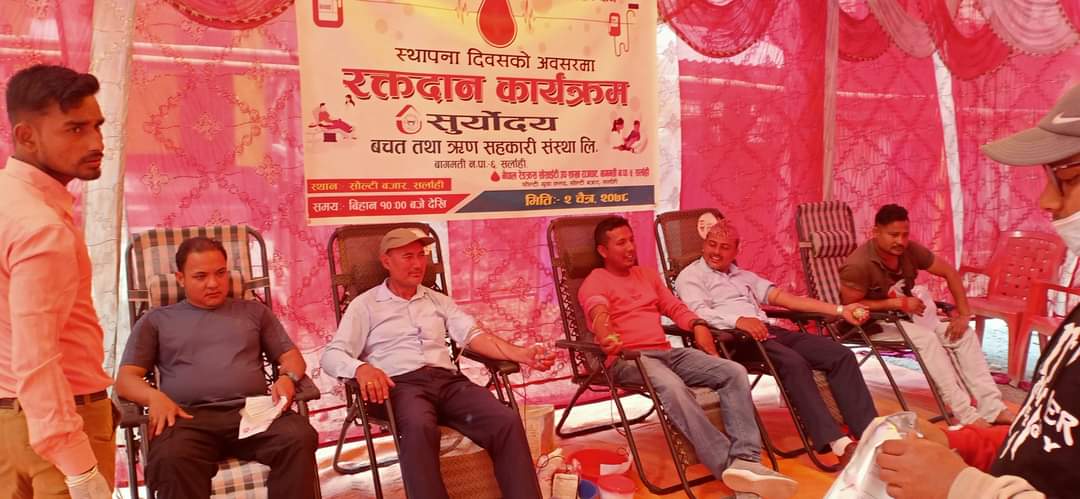 सोल्टीमा ७२ जनाद्वारा रक्तदान
