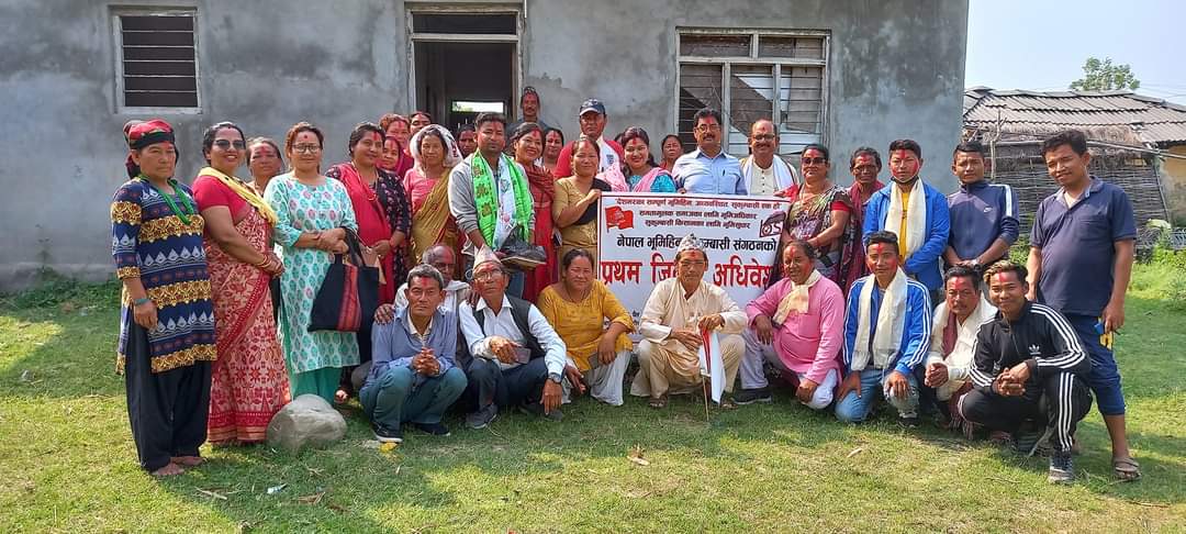 भूमिहिन सुकुम्बासी संगठनकाे भेला सम्पन्न