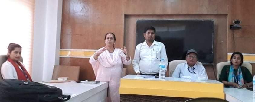 टाइफाइड खाेपबारे हरिवन नगरपालिकाले गर्याे अन्तरक्रिया