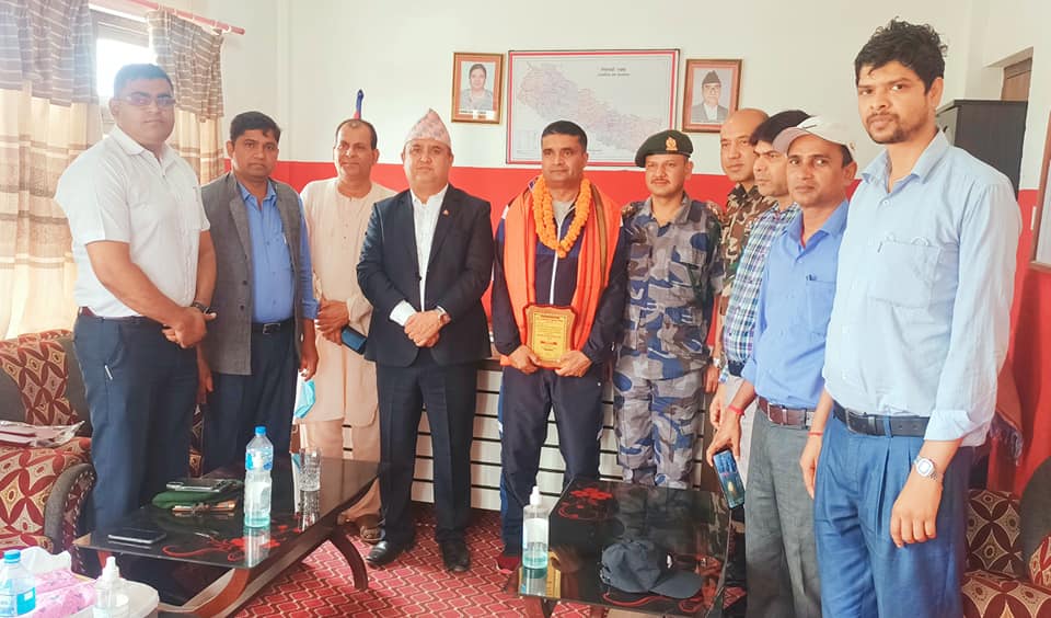 सर्लाहीबाट बिदा भए एसपी प्रसाईं