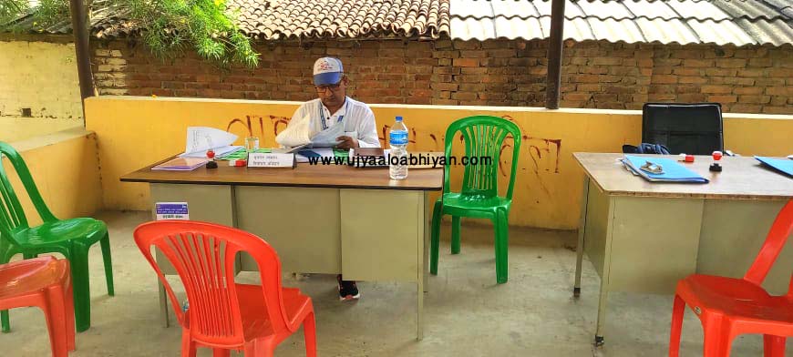 दलहरु अझैपनि ‘किस्ति’मा टिकट राखेर     ‘अदलुबदलु उम्मेदवार’ खोज्दै