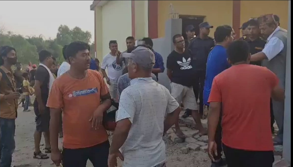 मौन अवधीको मध्यरातमा झडप, गाउँपालिका अध्यक्ष र वडाध्यक्ष उम्मेद्वार सहित आधा दर्जन बढी घाईते