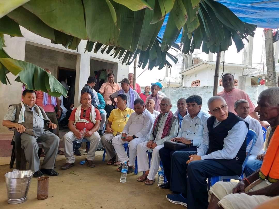 कविलासी आएर फर्किए शेखर कोइराला