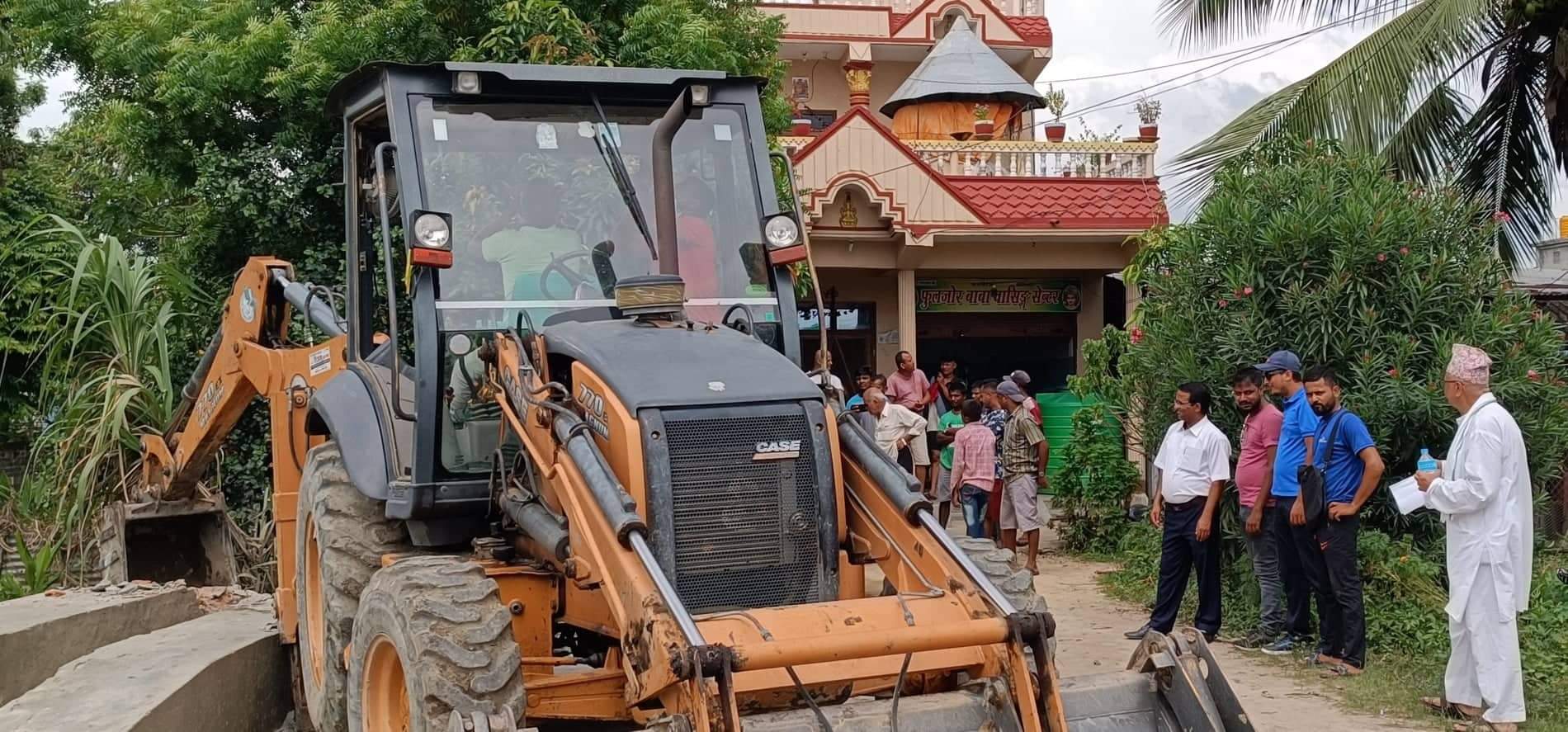लालबन्दीको पश्चिम बसपार्क भत्काइयो