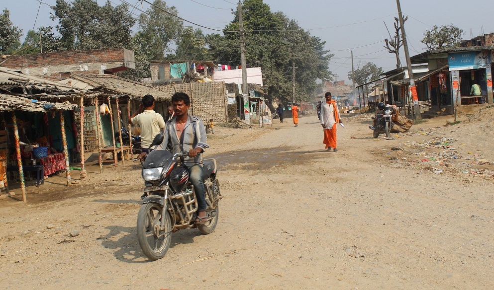 चाडपर्व मनाएर मजदुरी गर्न भारततर्फ