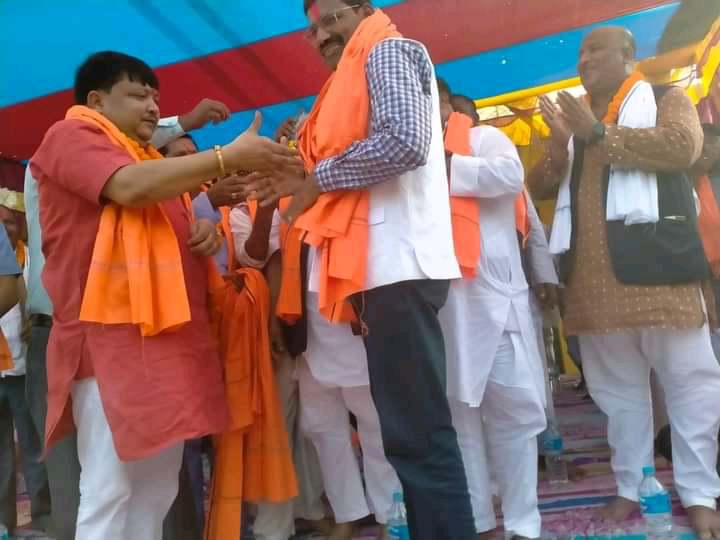 जसपाका केन्द्रिय सदस्य अशोक कुमार सिंह कांग्रेसमा प्रवेश
