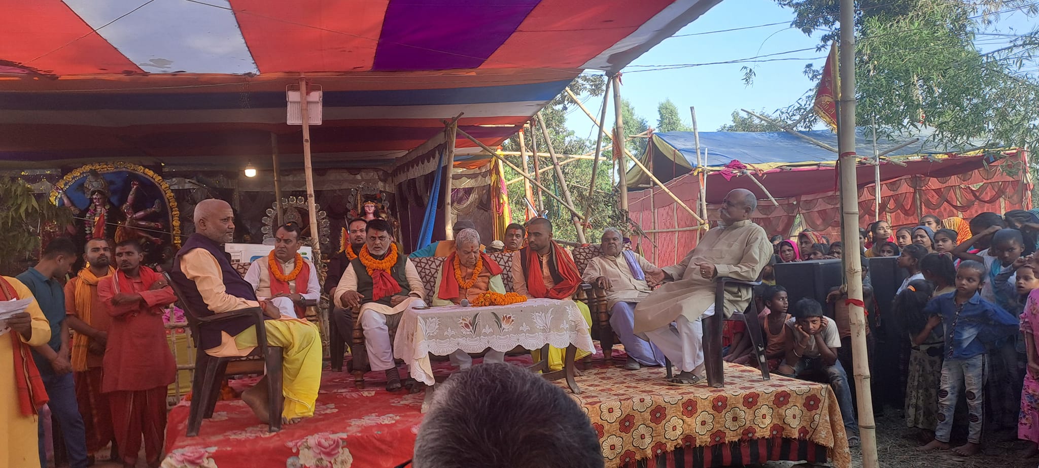 खैर्बा आएर फर्किए लोसपा अध्यक्ष महन्थ ठाकुर