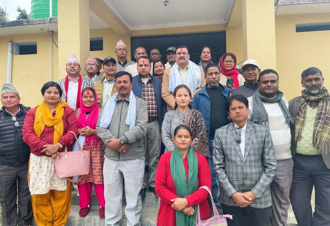 ईश्वरपुरमा एमालेको क्षेत्रीय कमिटीको बैठक सम्पन्न