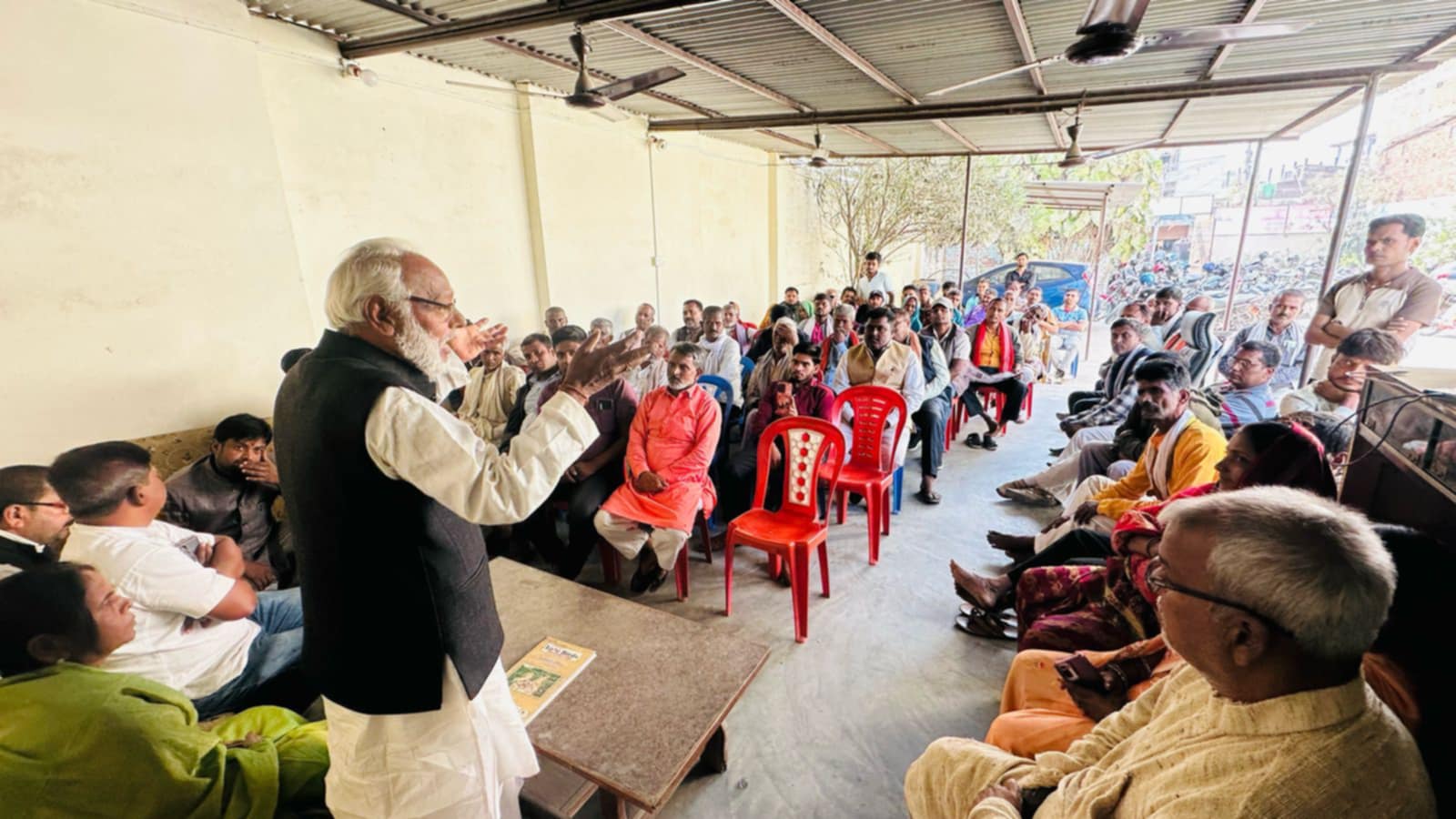 पार्टीको संगठन विस्तारमा लाग्न महतोको निर्देशन