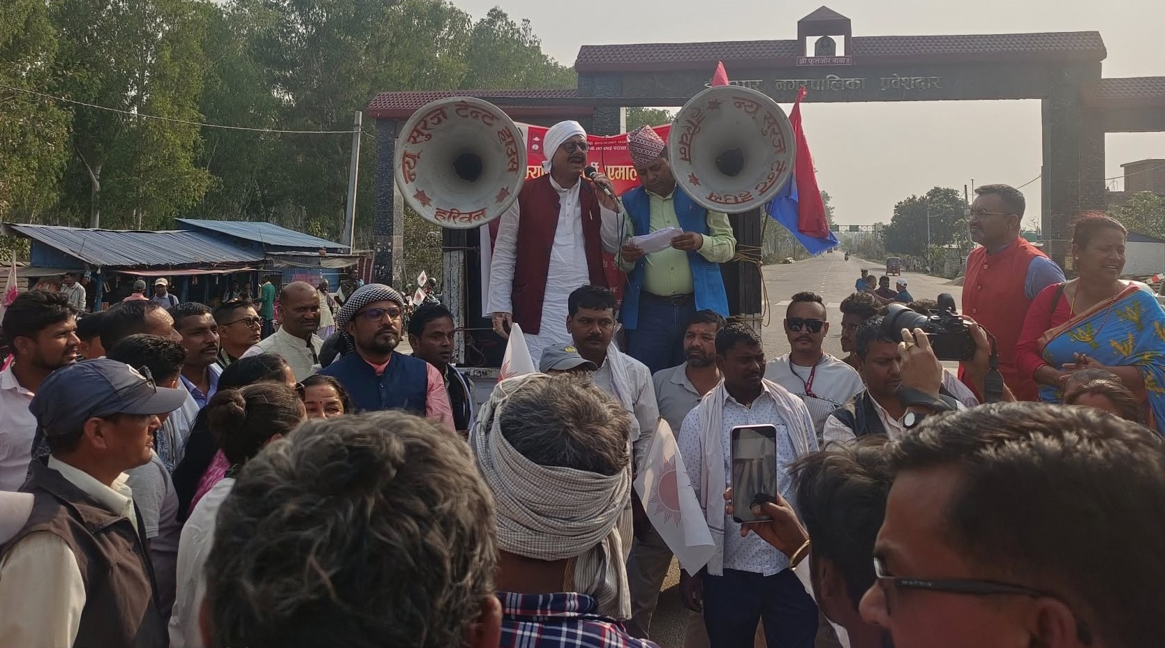 पूर्वपश्चिम राजमार्गमा एमालेको मोटरसाइकल र्याली