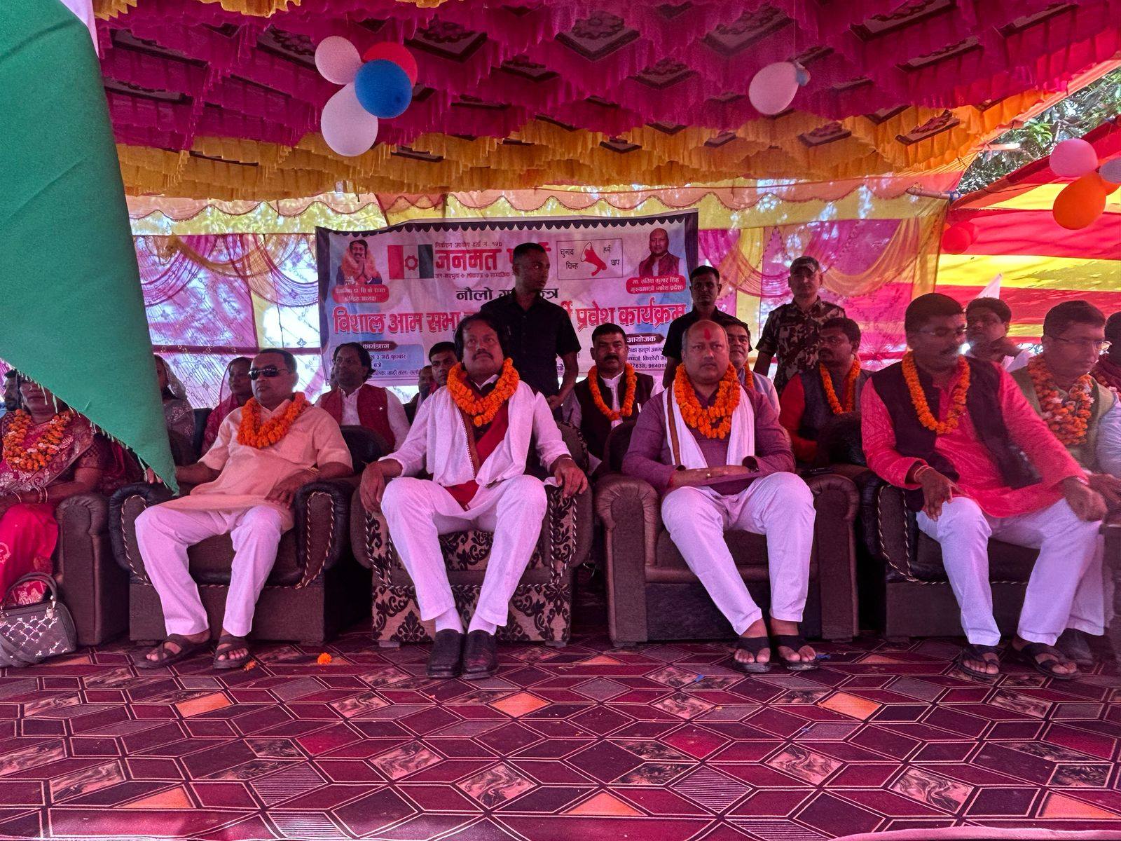 अहिलेकै गणतन्त्र सुन्दर छ, यसैलाई संरक्षण गर्नुपर्छ : डा. सिके राउत
