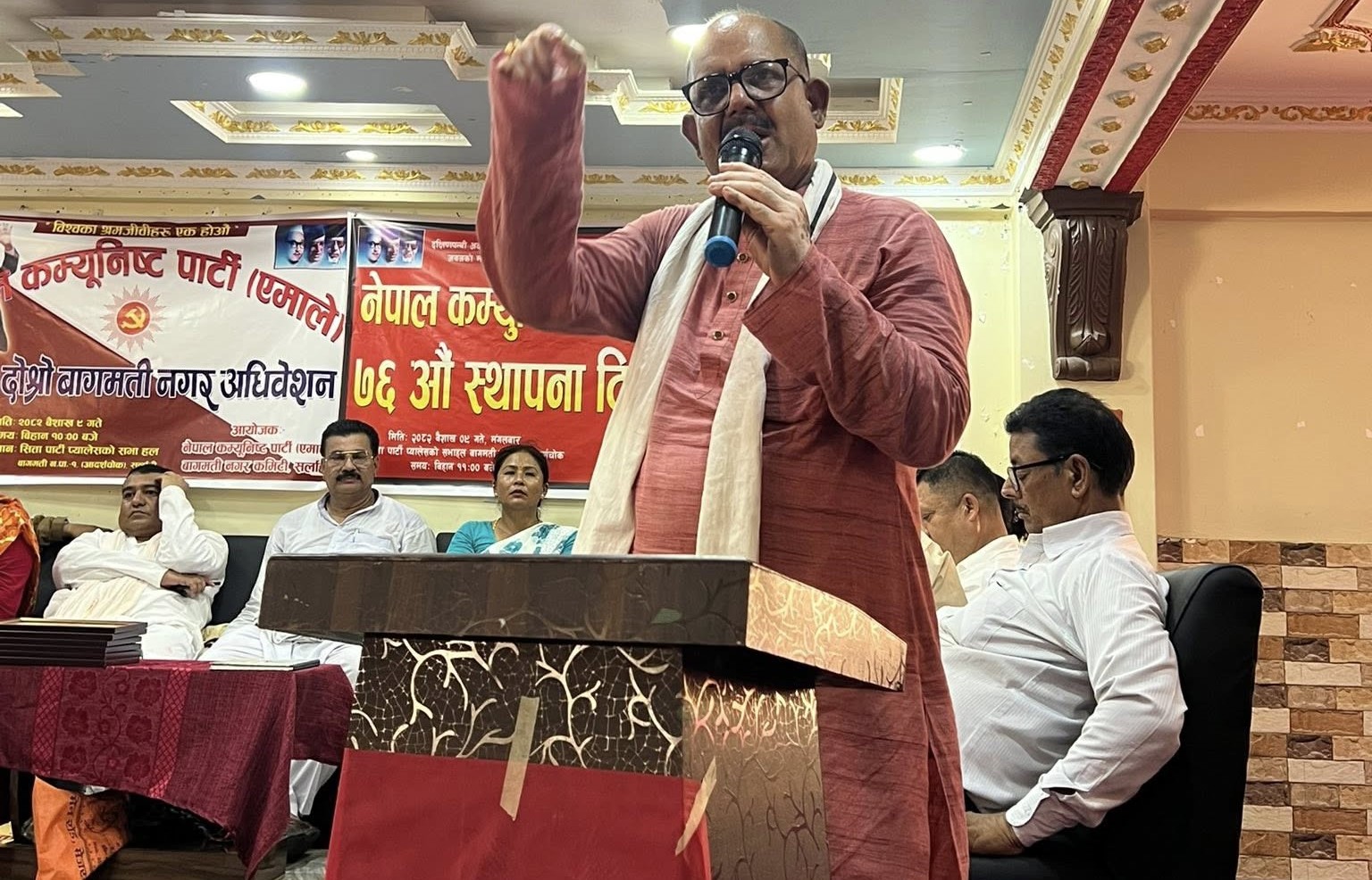 बागमतीमा एमालेको दोस्रो नगर अधिवेशन सुरु, नेतृत्वमा सहमतीको प्रयास जारी