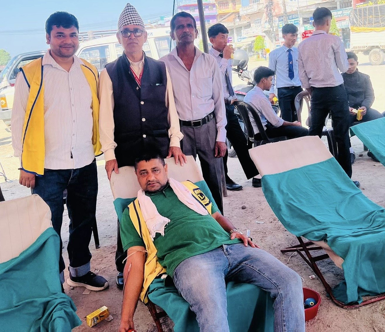 लालबन्दीमा ६८ जनाद्वारा रक्तदान