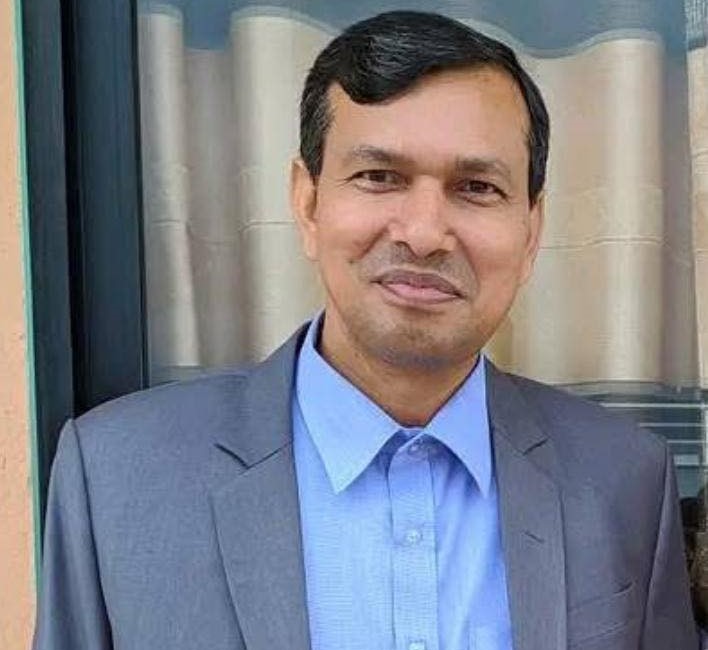 निवर्तमान सहायक सिडिओ घिमिरे मलंगवा नगरपालिकाको प्रमुख प्रशासकीय अधिकृत