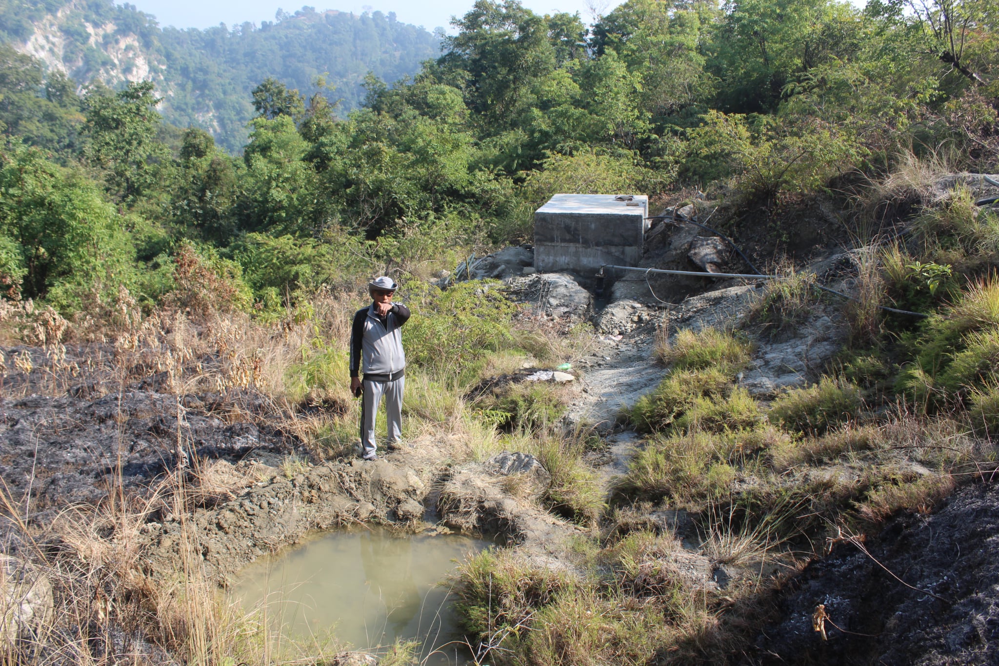 लिफ्टिङ गरेर बेलडाँडामा खानेपानी लगिँदै