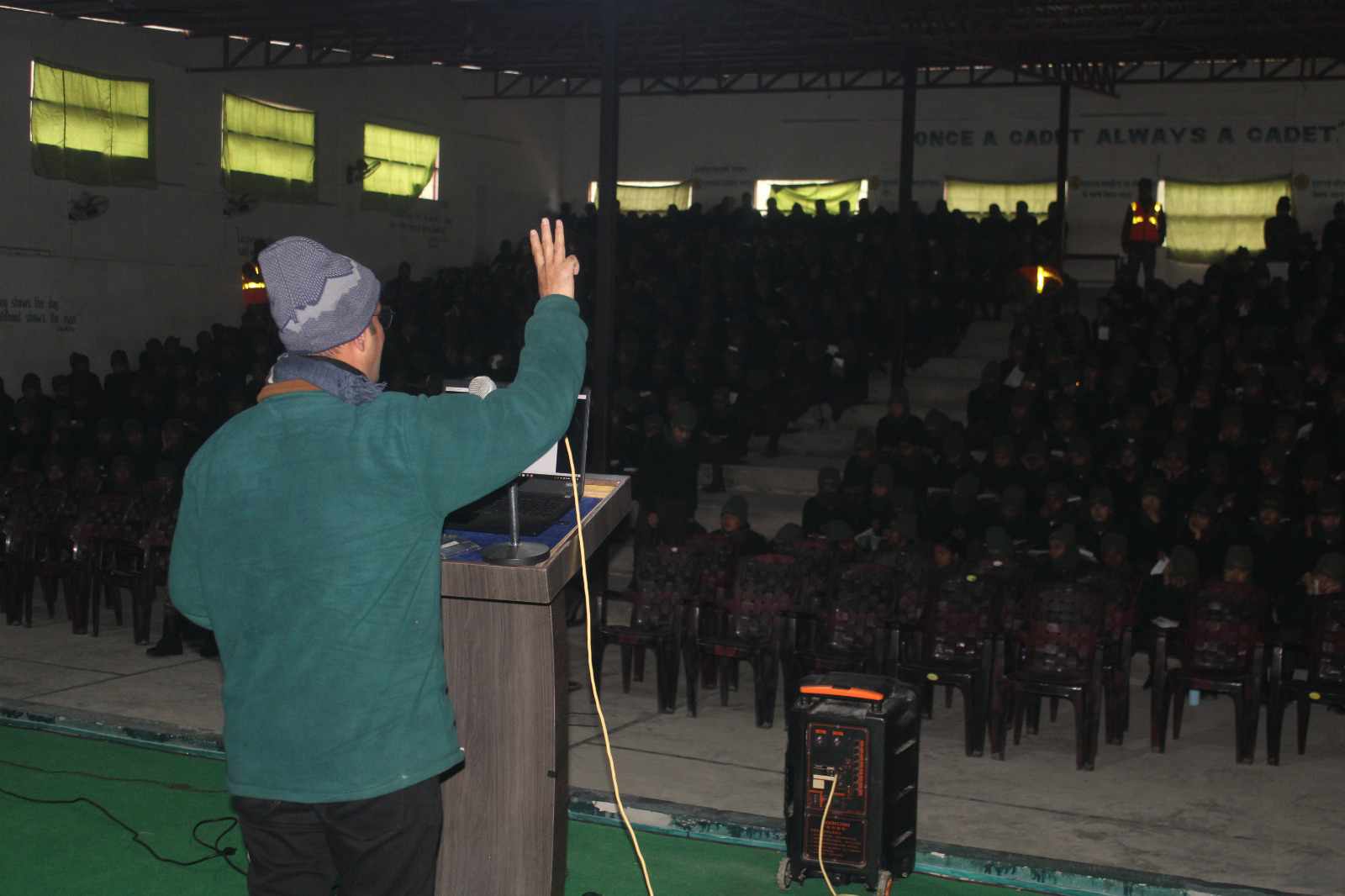 सेनाको आयोजनामा स्कुलका क्याडेटलाई सचेतनामूलक तालिम प्रदान