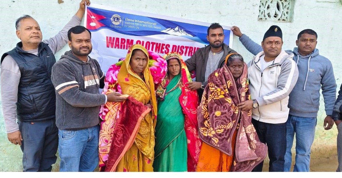 ईश्वरपुरमा लायन्स क्लबद्वारा कम्बल वितरण