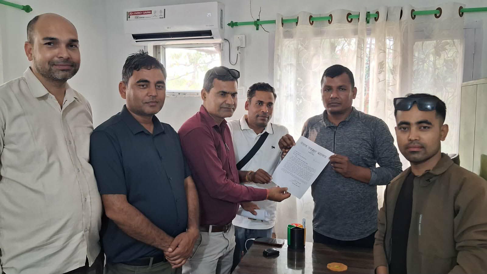 पत्रकार पौडेल दाजुभाईलाई उपचार खर्च र राहत उपलब्ध गराउन माग