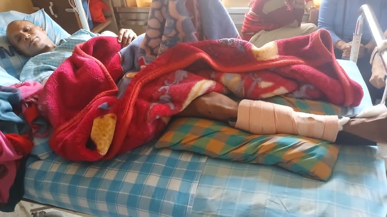 रुखले च्यापेर घाइते पत्रकार पौडेल दाजुभाईको उपचारको प्रवन्ध मिलाउन माग