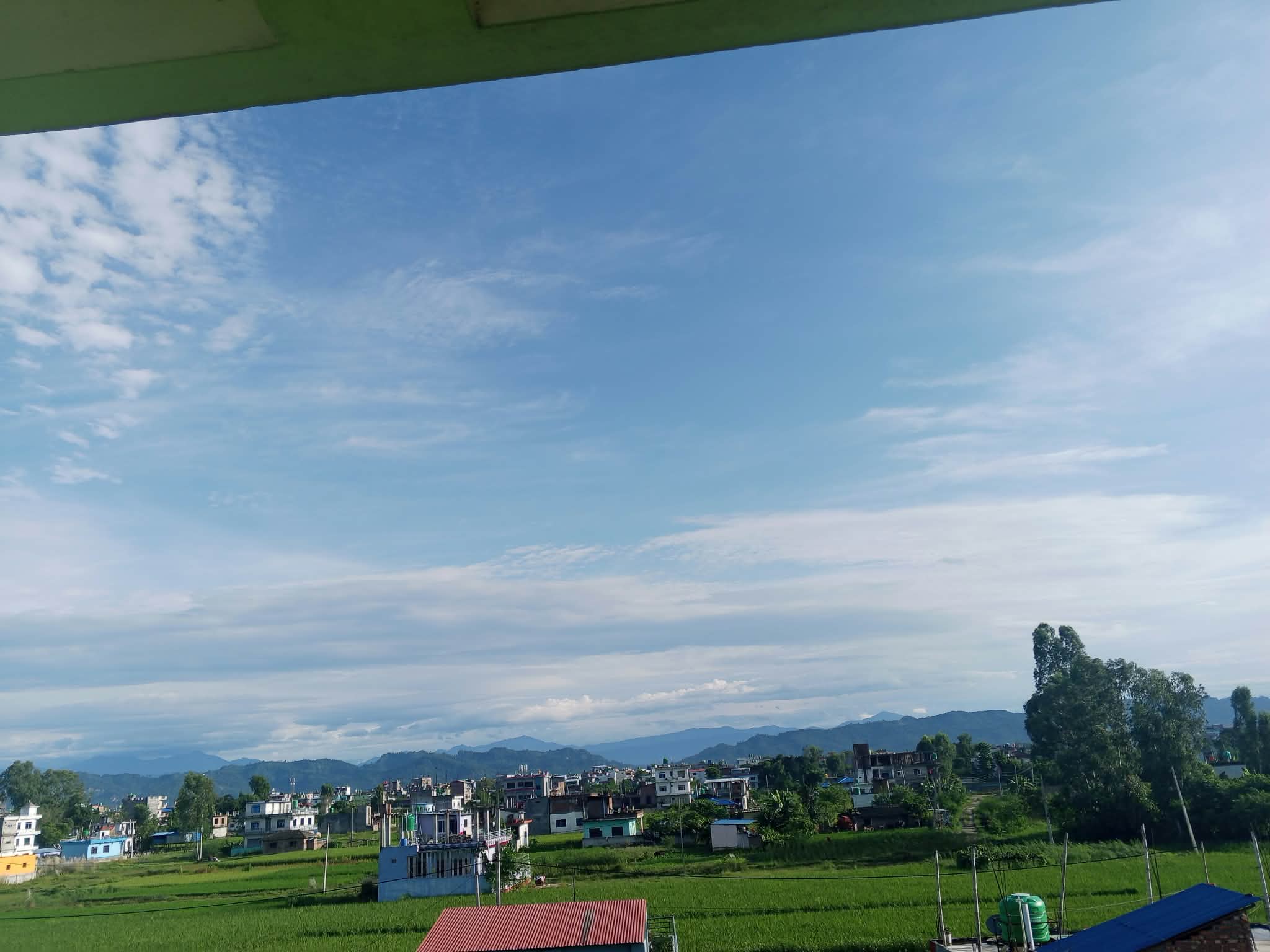 सर्लाहीमा बिहानैदेखि घाम लाग्यो